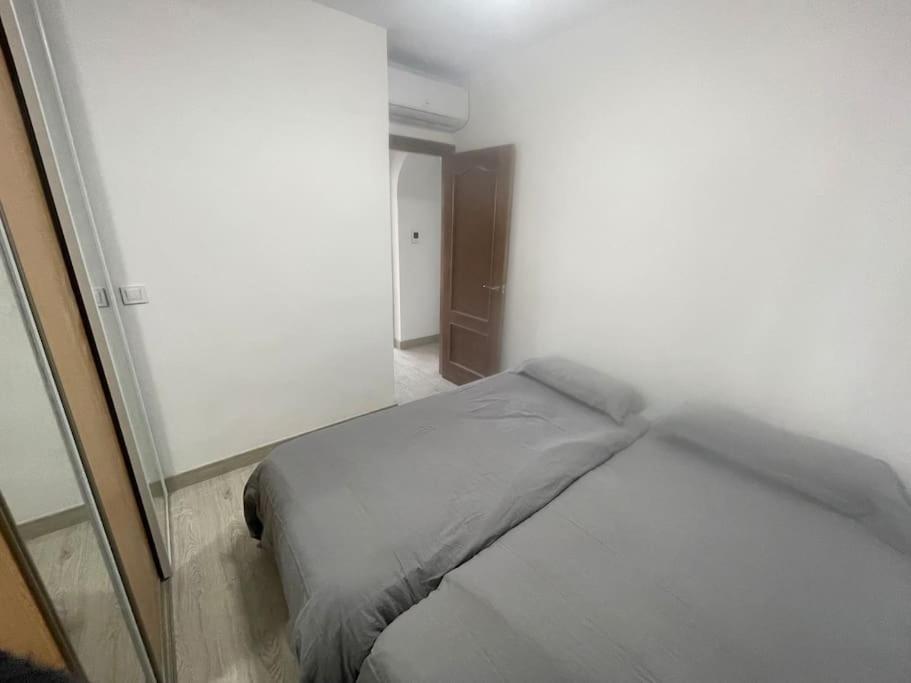 Nice Apartment Near The Sea 또레비에하 외부 사진