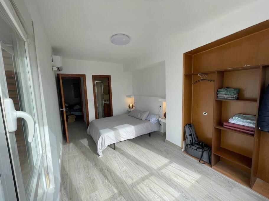 Nice Apartment Near The Sea 또레비에하 외부 사진